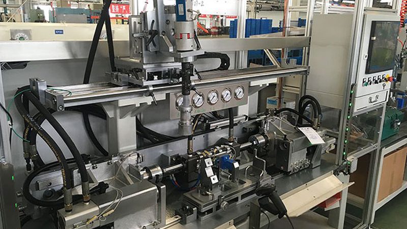 钢结构焊接机器人定制：揭秘其核心优势与应用场景